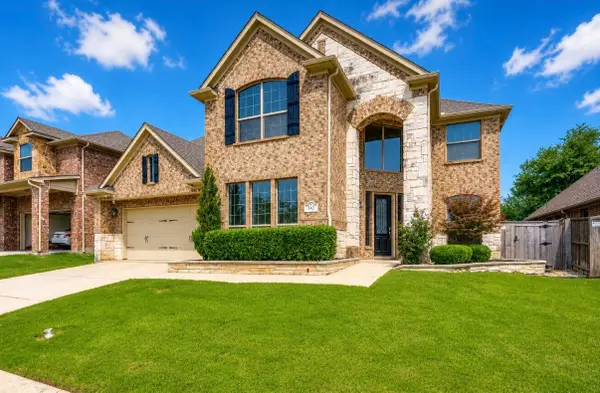342 Manchester Drive, Roanoke, TX 76262