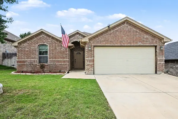 808 N Ridge Drive, White Settlement, TX 76108