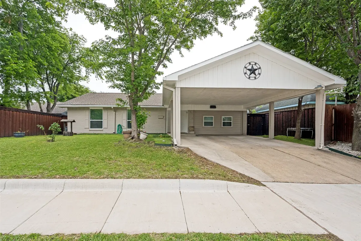 625 Kingston Drive, Grand Prairie, TX 75051 - #1