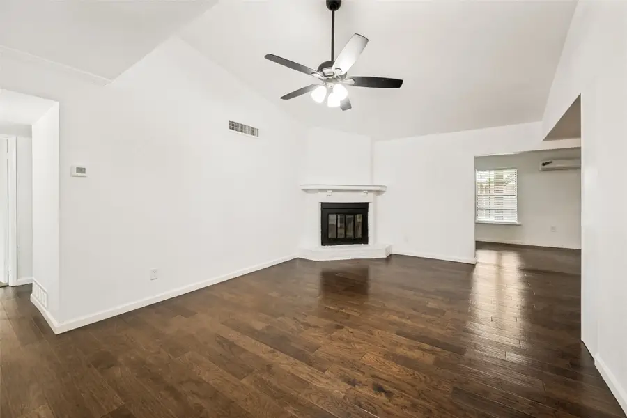 625 Kingston Drive, Grand Prairie, TX 75051 - #3