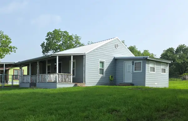 450 Valley Lane, Weatherford, TX 76085