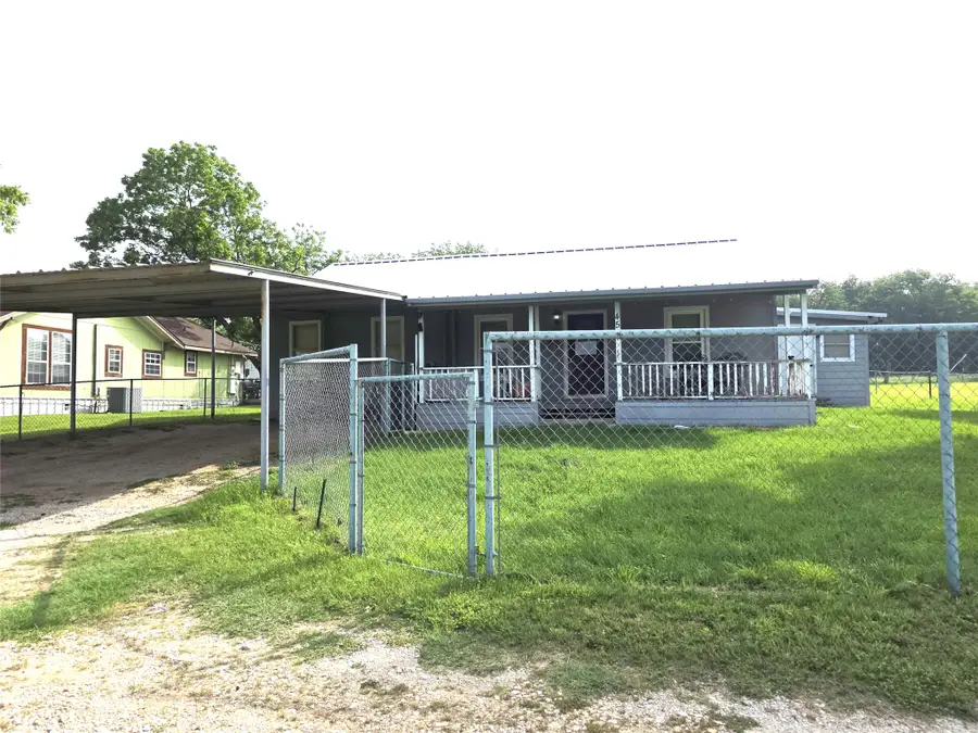 450 Valley Lane, Weatherford, TX 76085 - #3