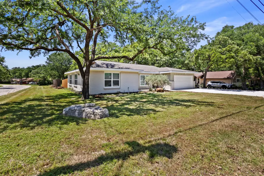 914 Vine Street, Euless, TX 76040 - #2