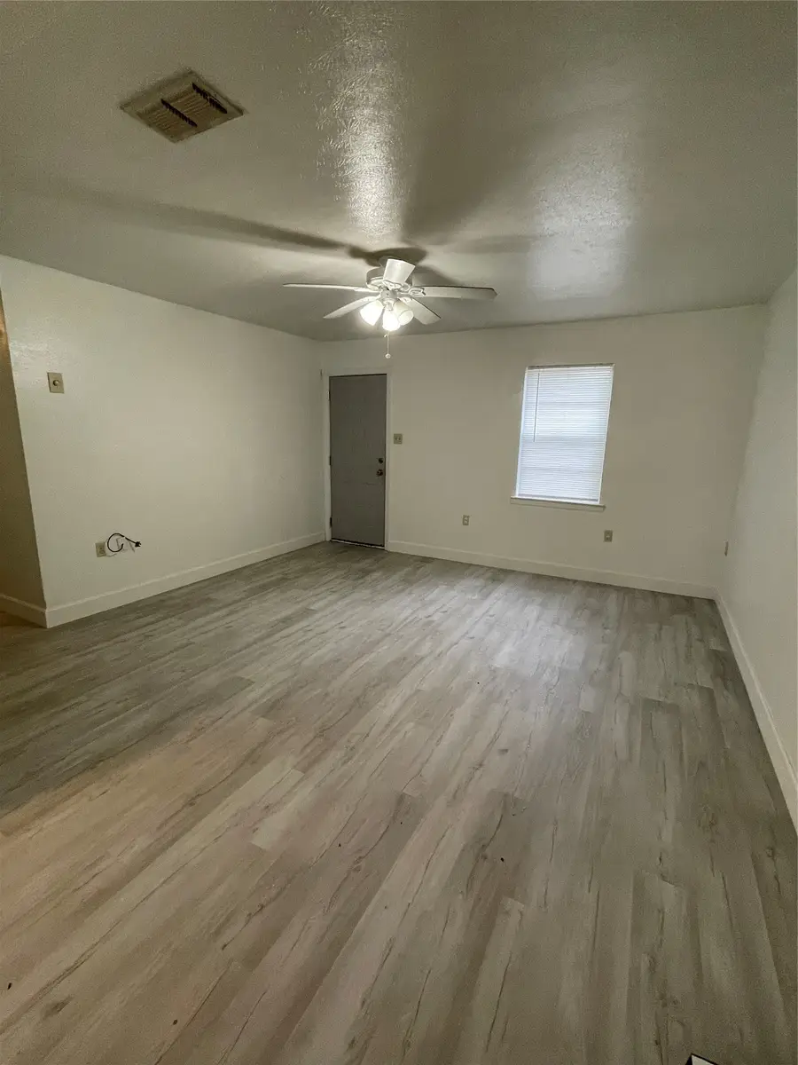 1208 Winkler Street, Ennis, TX 75119 - #2