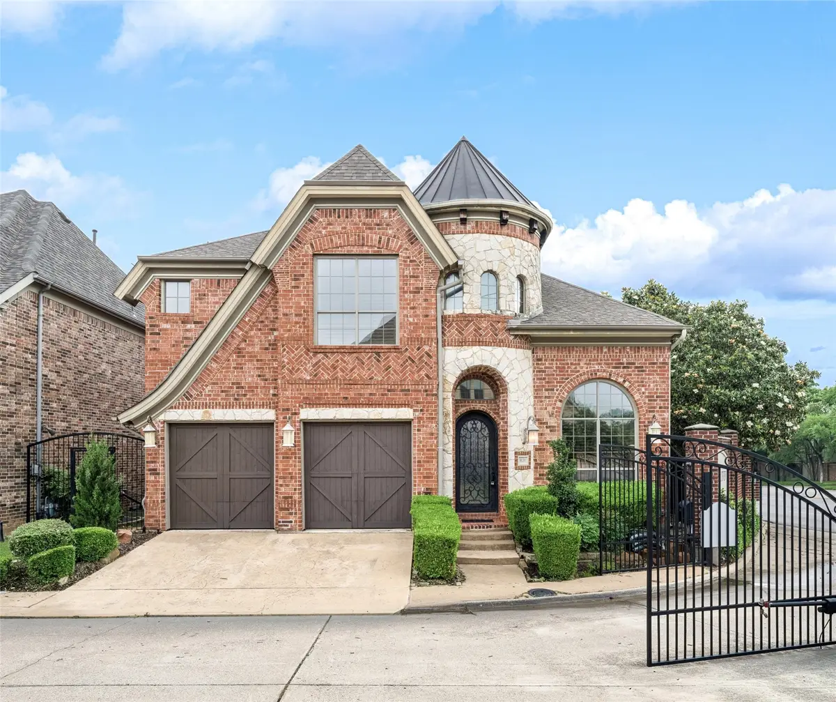 9131 Cochran Bluff Lane, Dallas, TX 75220 - #1