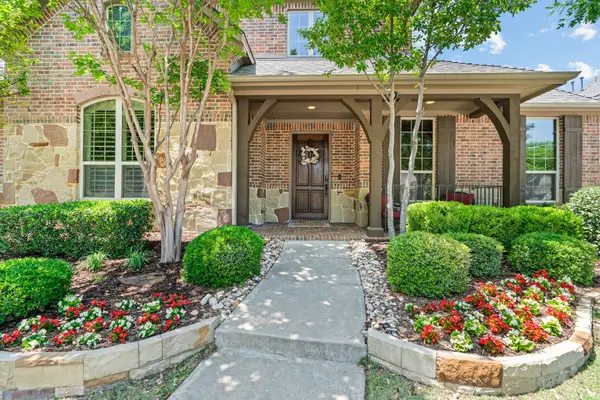 721 Kimbro Avenue, Lantana, TX 76226