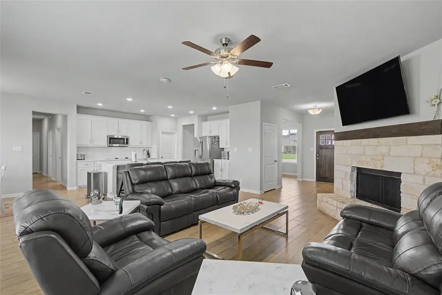 185 Chester Road, Springtown, TX 76082 - #2