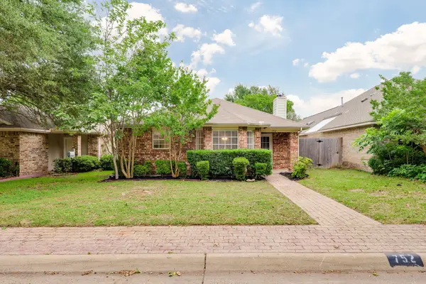 752 Monique, Cedar Hill, TX 75104