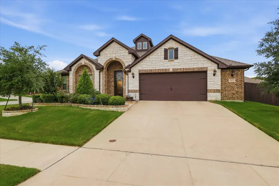 313 Bluebell Drive, Glenn Heights, TX 75154 - #2