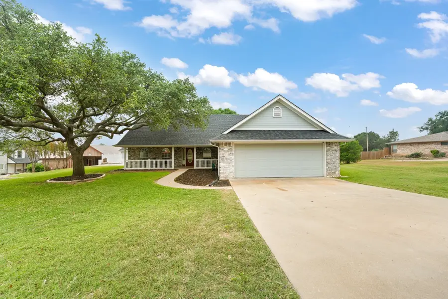 639 S Rough Creek Court, Granbury, TX 76048 - #3