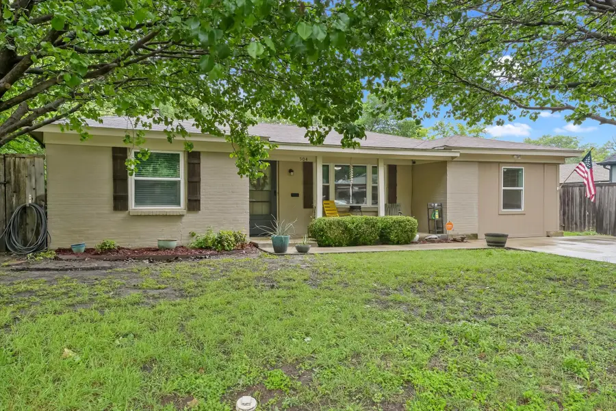 504 Parkside Drive, White Settlement, TX 76108 - #2
