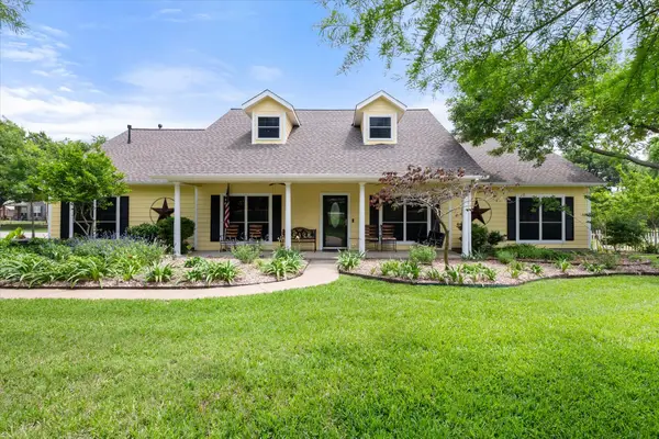 801 Seeton Road, Mansfield, TX 76063