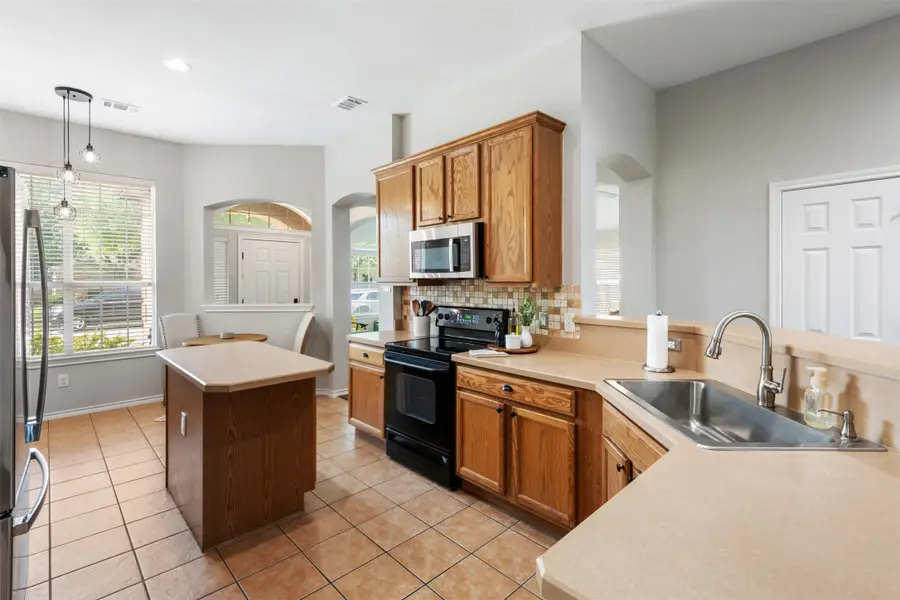 5804 Parkplace Drive, Justin Roanoke, TX 76226 - #3