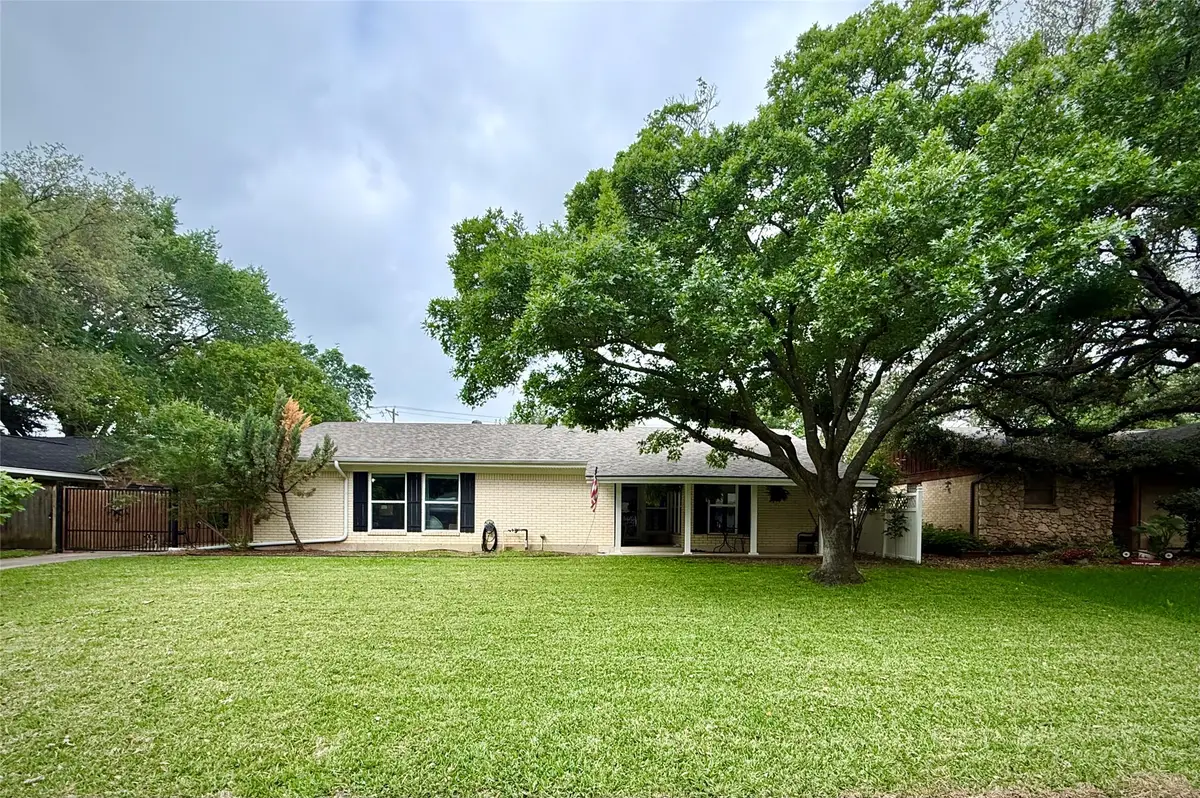 1206 Mildred Lane, Benbrook, TX 76126 - #1