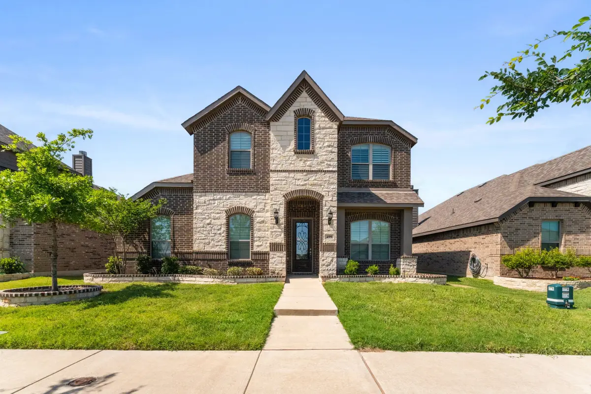 499 Washington Avenue, Waxahachie, TX 75165 - #1