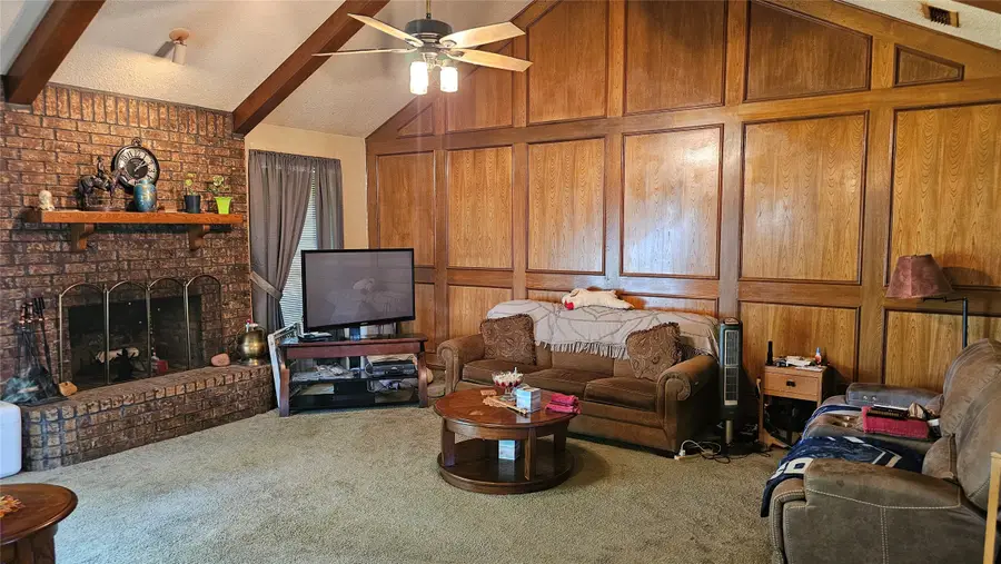 609 Betsy Ross Drive, Arlington, TX 76002 - #2