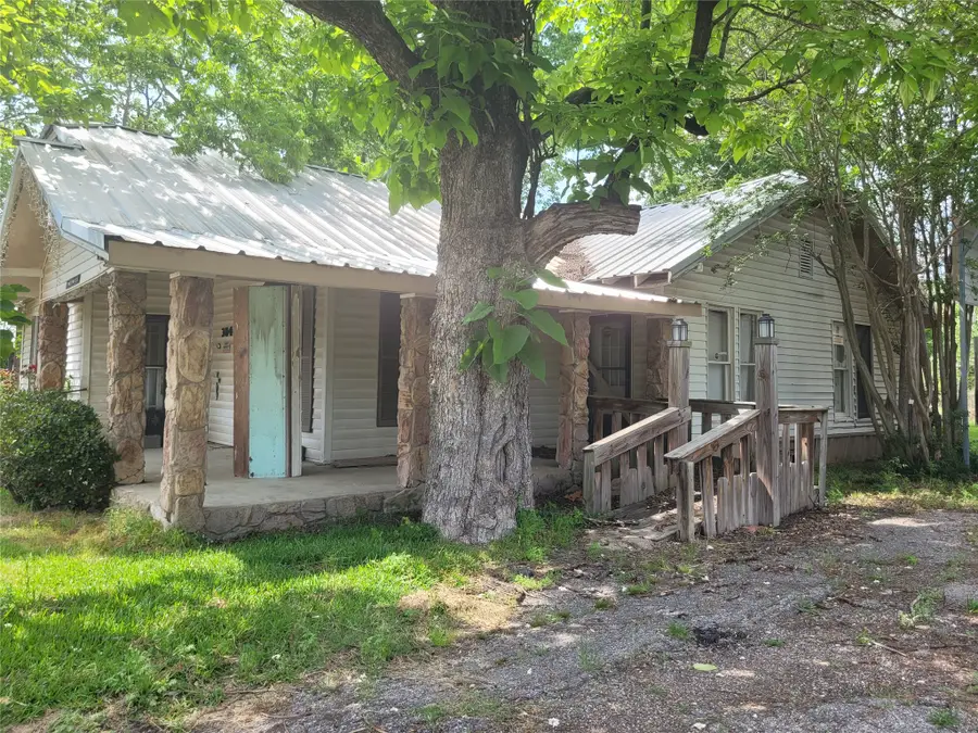 384 Monroe, Deport, TX 75435 - #2