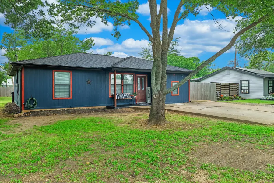 307 N 2nd Street, Crandall, TX 75114 - #3