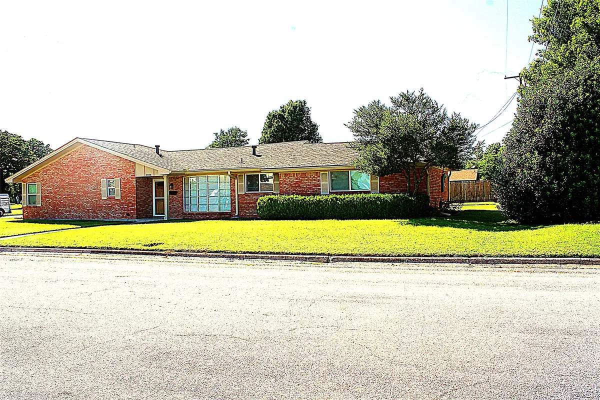 1100 N Lamb Street, Bowie, TX 76230 - #1