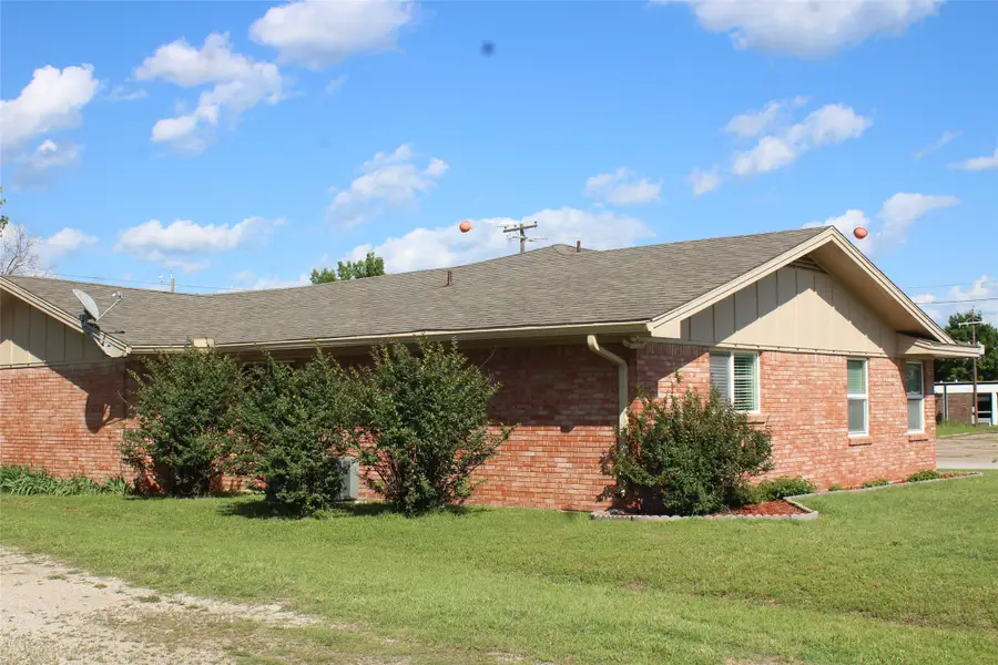 1100 N Lamb Street, Bowie, TX 76230 - #3