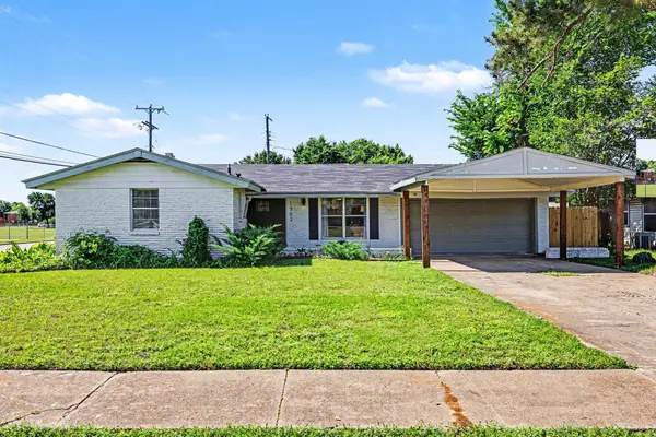 1702 Bristol Court N, Irving, TX 75062