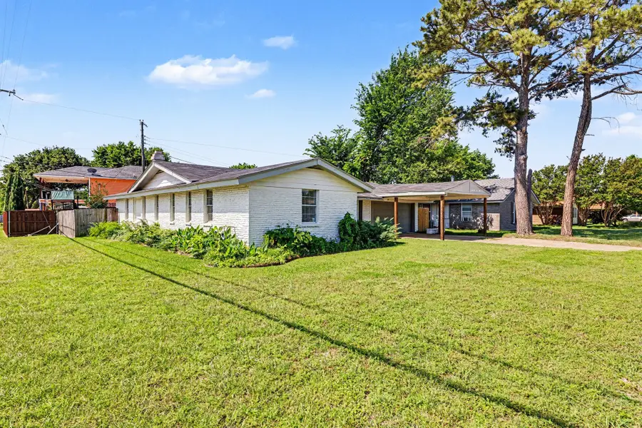 1702 Bristol Court N, Irving, TX 75062 - #2