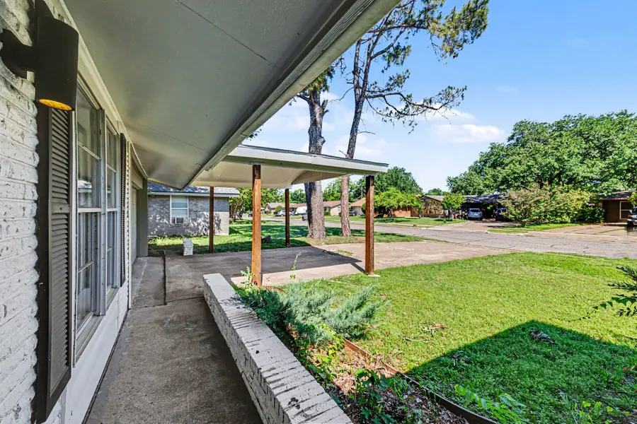 1702 Bristol Court N, Irving, TX 75062 - #3
