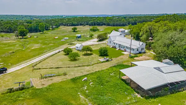 9200 Mitchell Bend Court, Granbury, TX 76048