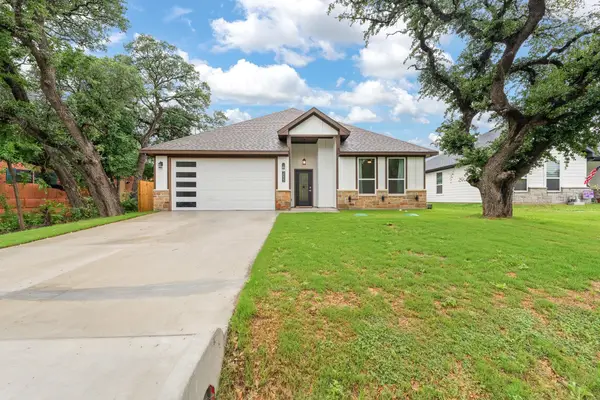 3023 Steepleridge Circle, Granbury, TX 76048