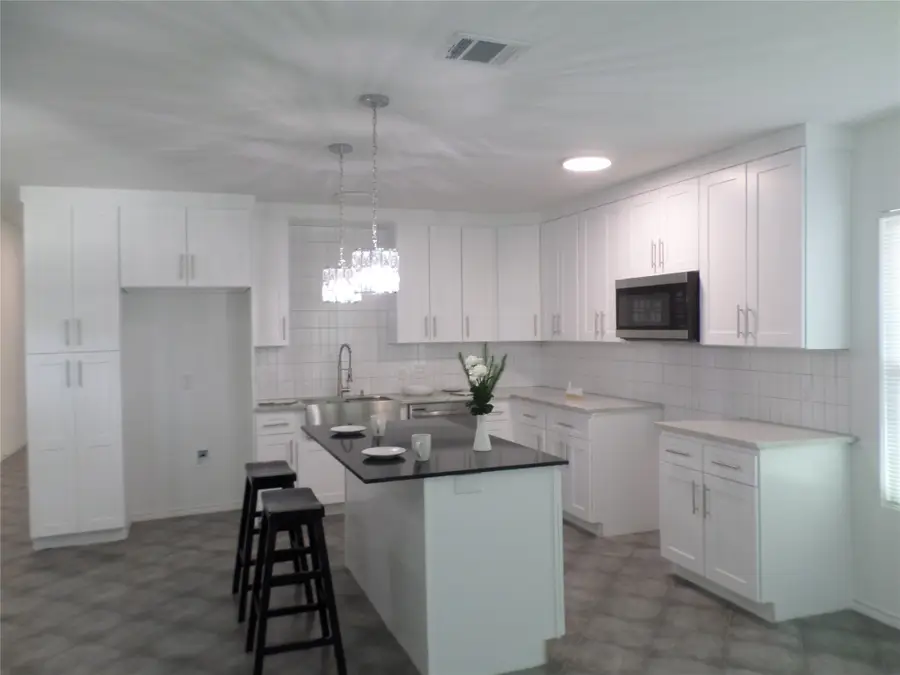 1905 Taylor Street, Wichita Falls, TX 76309 - #2