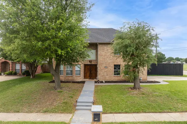 2213 Deep Valley Drive, McKinney, TX 75071