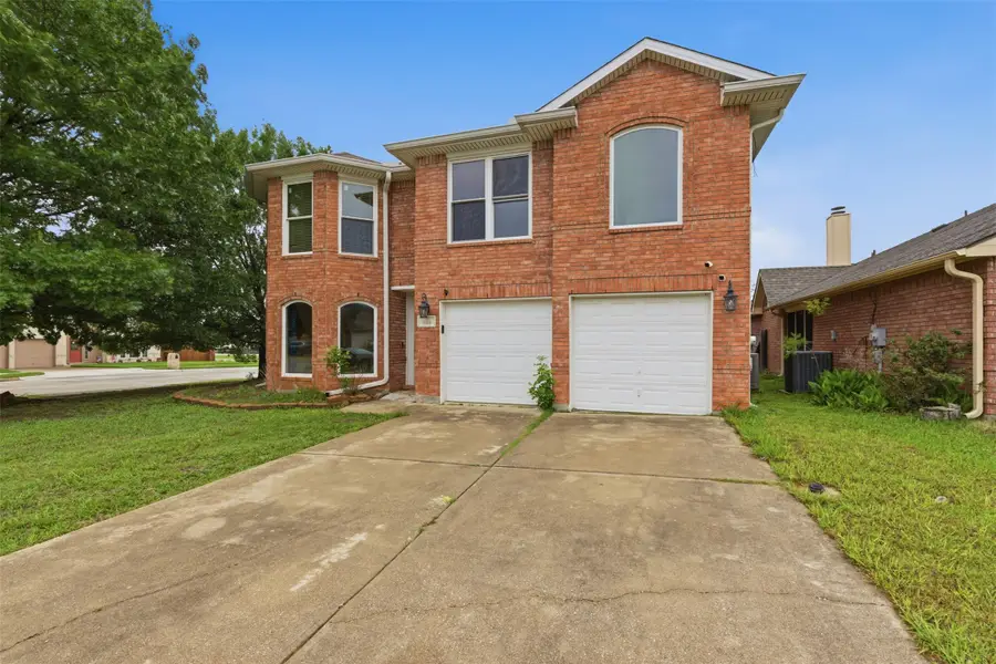 829 Elbe Drive, Arlington, TX 76001 - #2