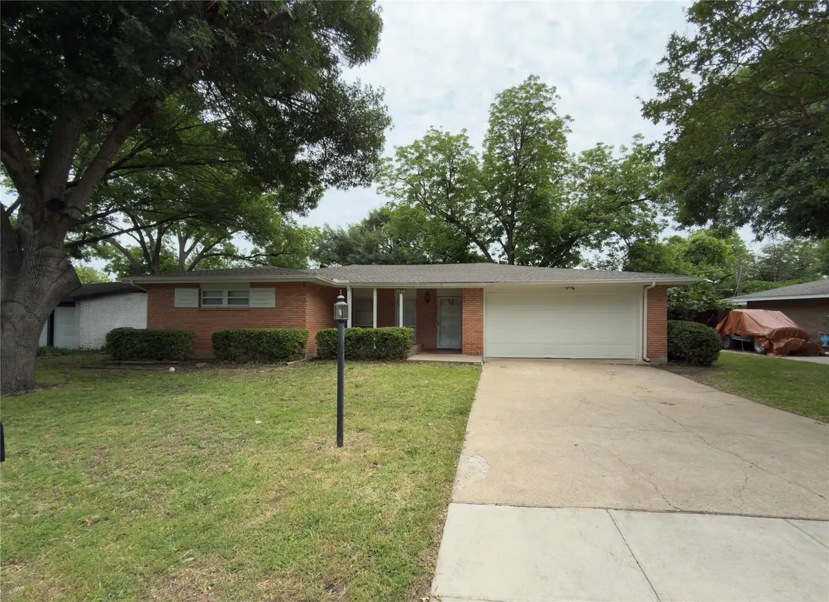2008 Bradford Drive, Arlington, TX 76010 - #1