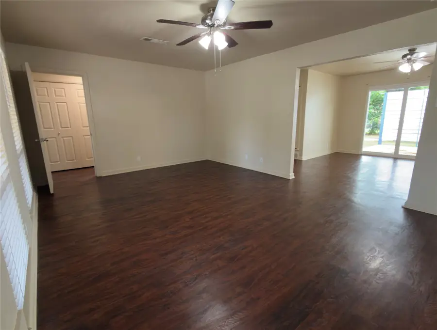 2008 Bradford Drive, Arlington, TX 76010 - #2