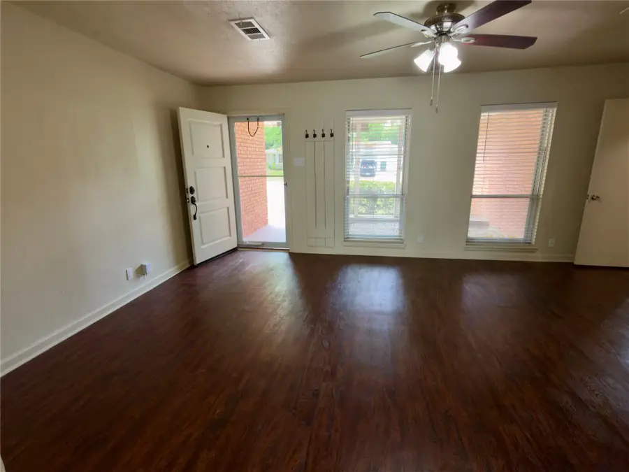 2008 Bradford Drive, Arlington, TX 76010 - #3