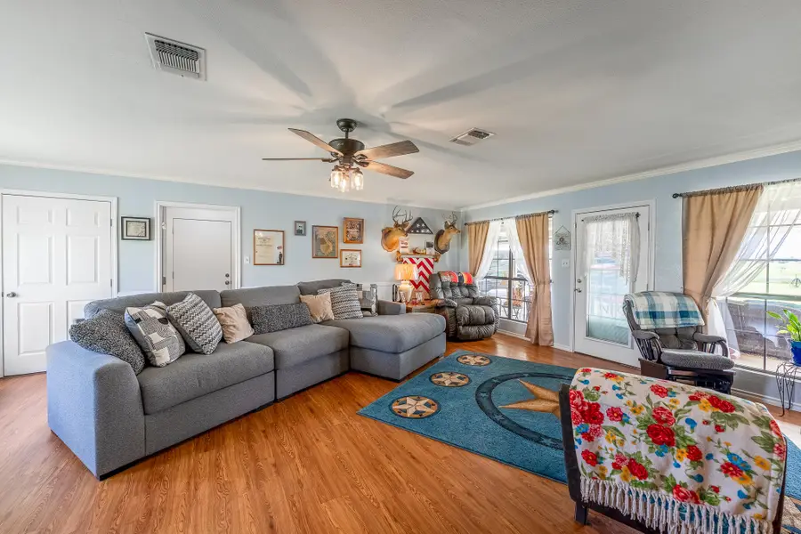 1360 W Us Hwy 84 Highway, Mullin, TX 76864 - #2