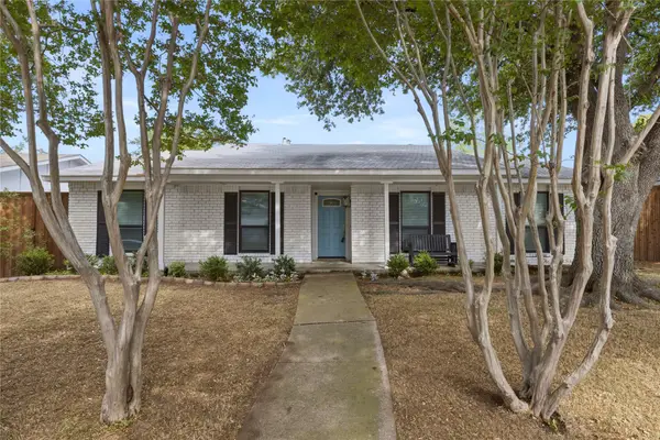 2814 Lindbergh Drive, Dallas, TX 75228