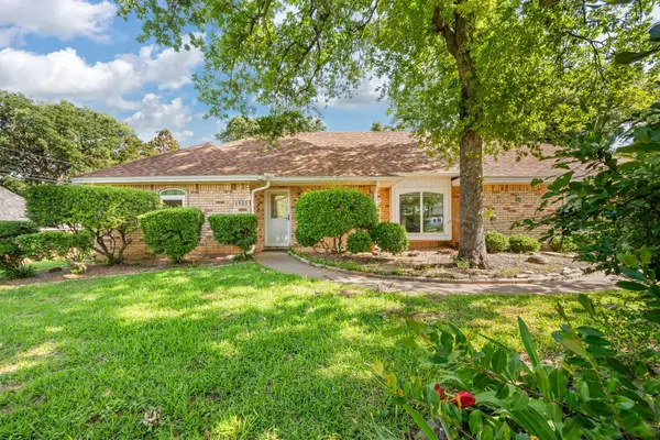 4965 Firewood Drive, Burleson, TX 76028