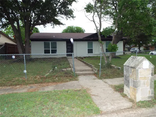 8949 Shorelark Drive, Dallas, TX 75217