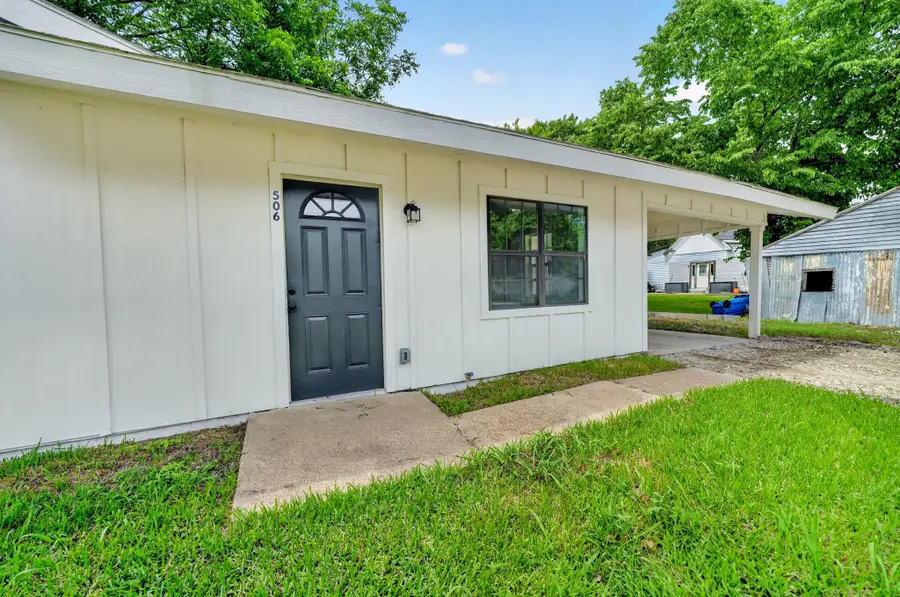 506 S Dallas Street, Kaufman, TX 75142 - #3