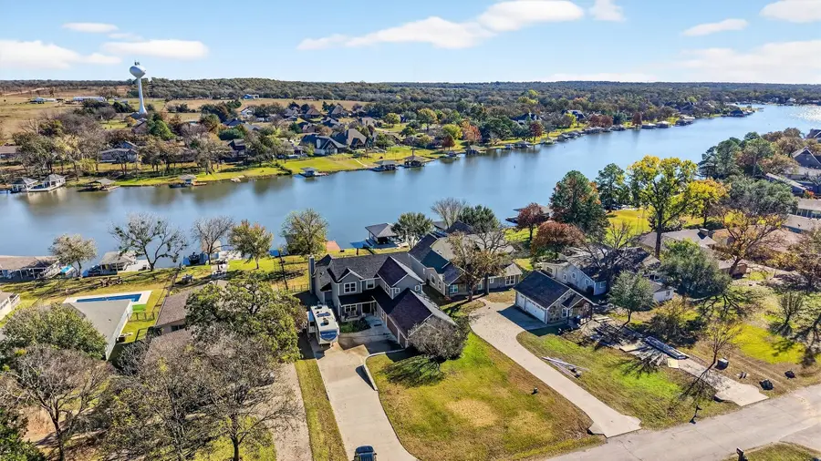 114 Blackfoot Trail, Lake Kiowa, TX 76240 - #3