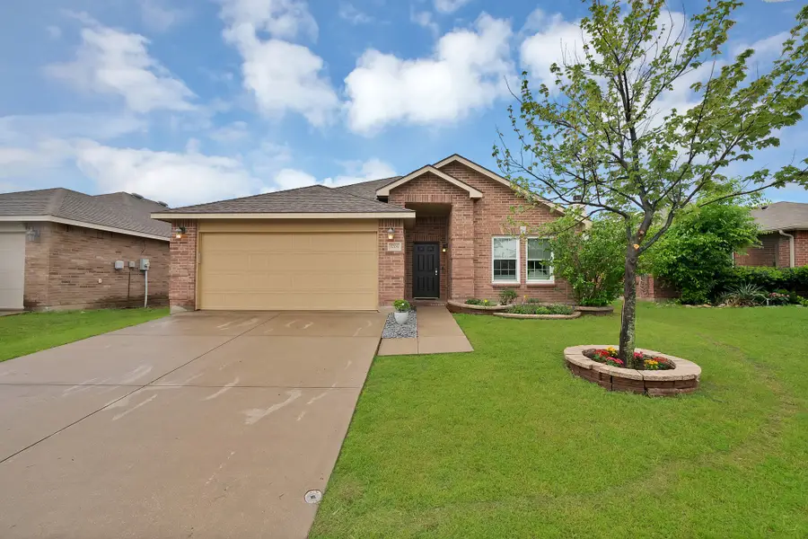 5705 Talons Crest Circle, Fort Worth, TX 76179 - #2