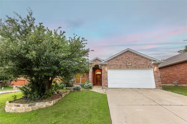 9901 Bend Court, Fort Worth, TX 76177