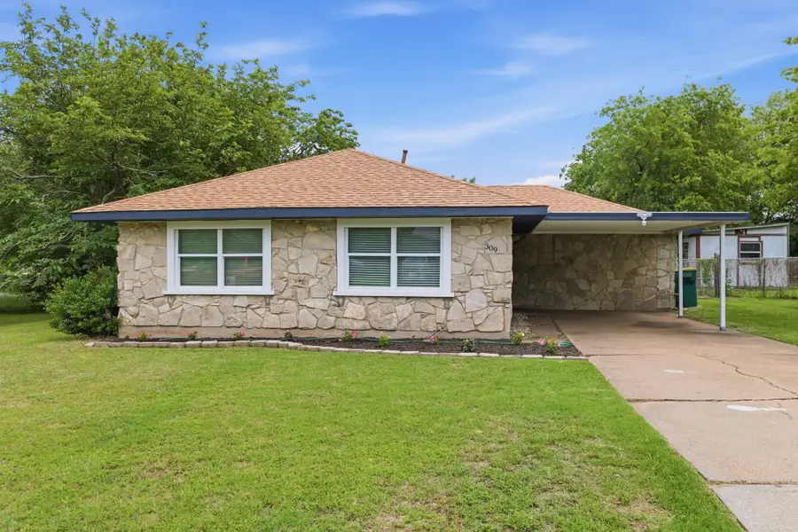 309 Kessler Drive, Granbury, TX 76048 - #2