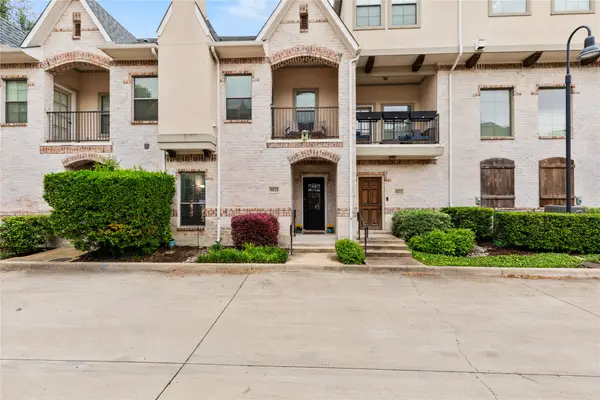 8824 Tudor Place, Dallas, TX 75228