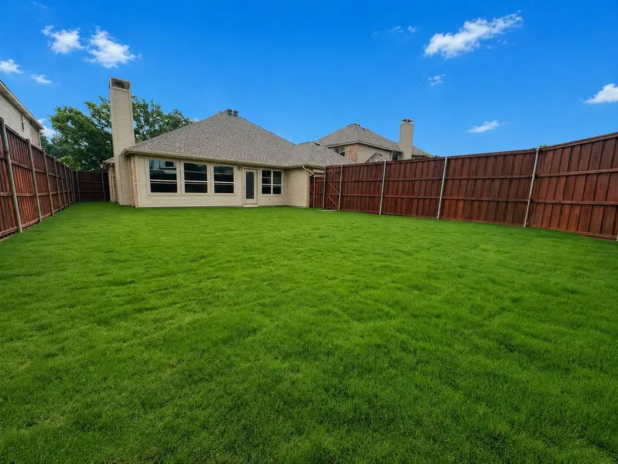 2075 Sunset Lane, Lewisville, TX 75067 - #2