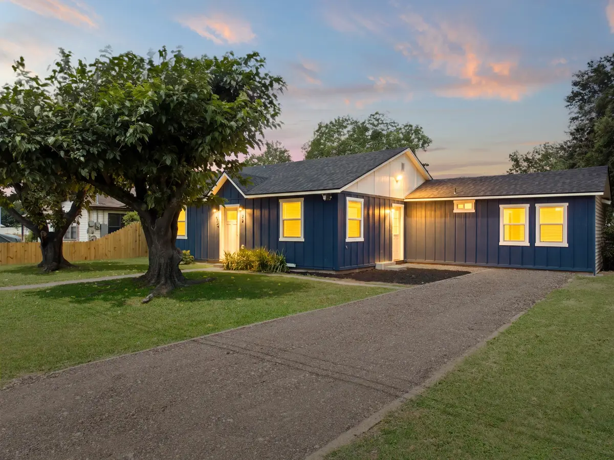2520 Briarwood Lane, Bellmead, TX 76705 - #1