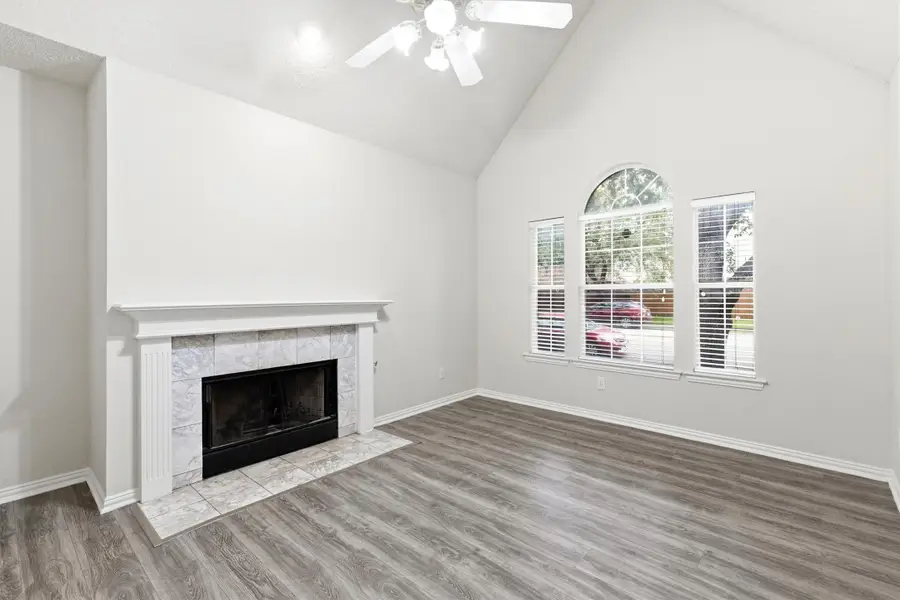 306 Santa Fe Trail, Irving, TX 75063 - #2