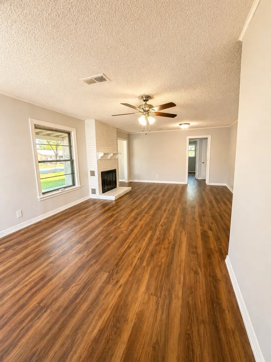 1801 Robinwood Drive, Fort Worth, TX 76111 - #3
