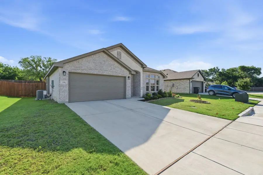 1106 Holly Street, Cleburne, TX 76033 - #2
